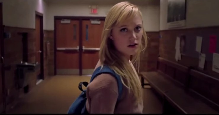 Maika Monroe in It Follows